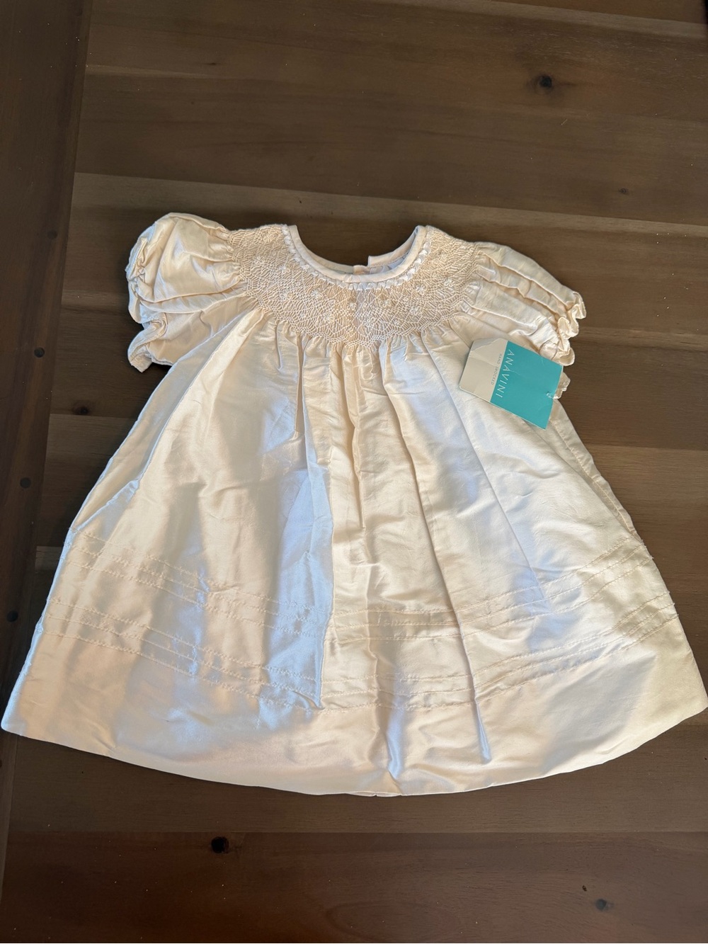 NWT Anavini Hand Smocked Dress 100% Silk 12 months